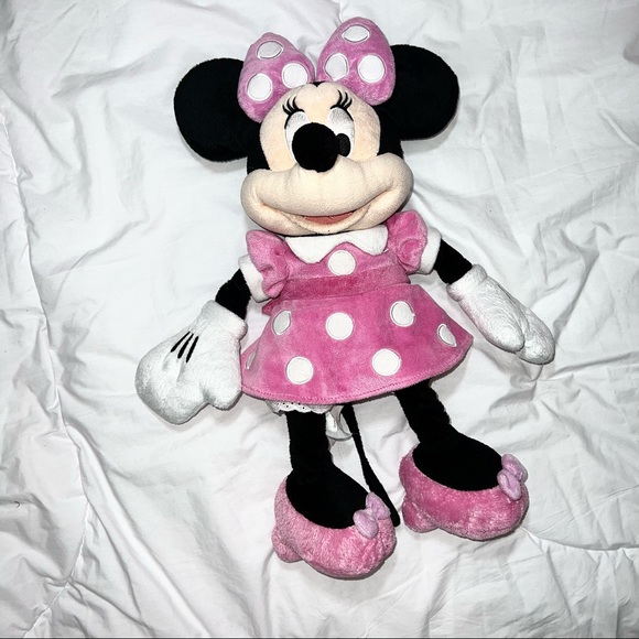 Minnie Mouse Plush Toy - Picture 1 of 6